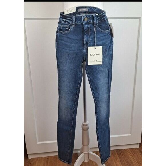 136. DL1961 Florence Mid Rise Skinny Jean Medium Wash, Size 24 NWT - Picture 1 of 6